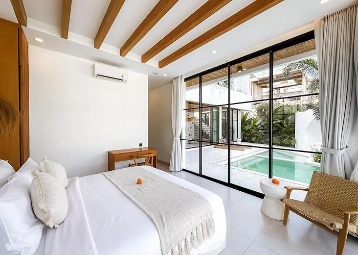 Casa Petak 11 - Luxury Haven With Jacuzzi, Rooftop & Tropical Vibes In Pererenan * Canggu