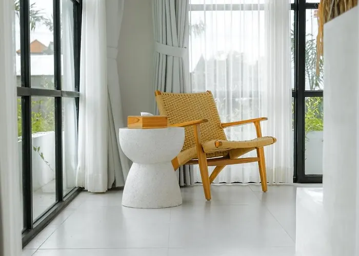 Casa Petak 11 - Luxury Haven With Jacuzzi, Rooftop & Tropical Vibes In Pererenan Villa *